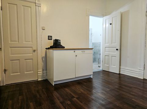 Main Photo