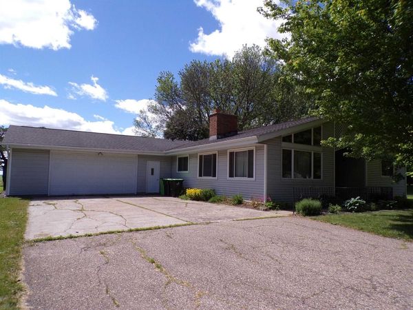 305 S THOMAS STREET, Loyal, WI 54446