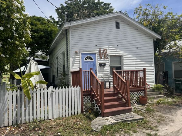 210 Angela Street, KEY WEST, FL 33040