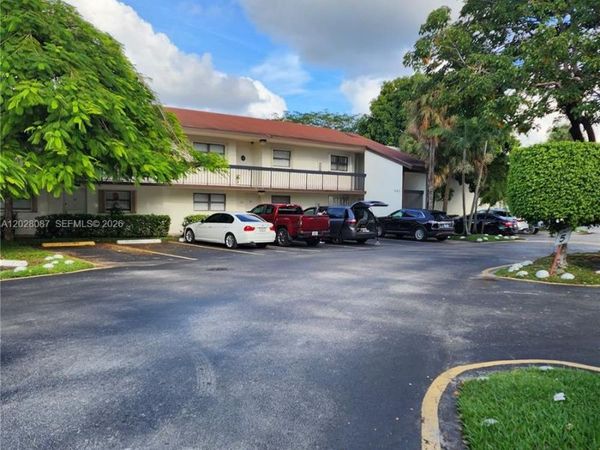 461 NW 107 Ave , Unit 102, Miami, FL 33172