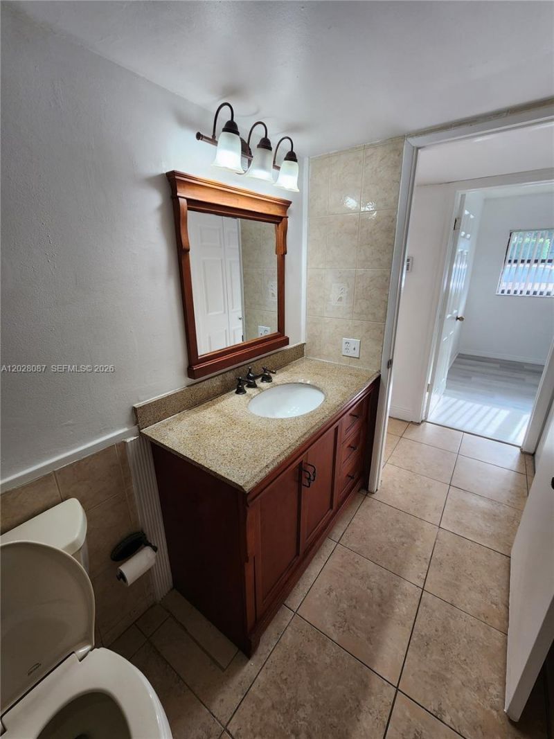 461 NW 107 Ave, Unit 102, Miami, FL 33172 Photo