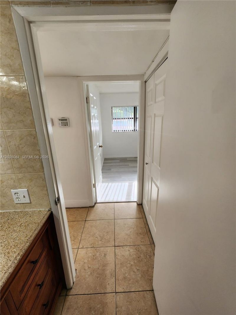 461 NW 107 Ave, Unit 102, Miami, FL 33172 Photo