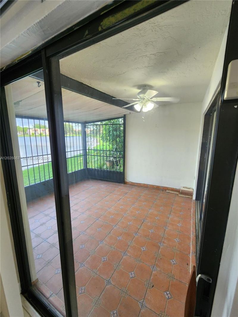 461 NW 107 Ave, Unit 102, Miami, FL 33172 Photo