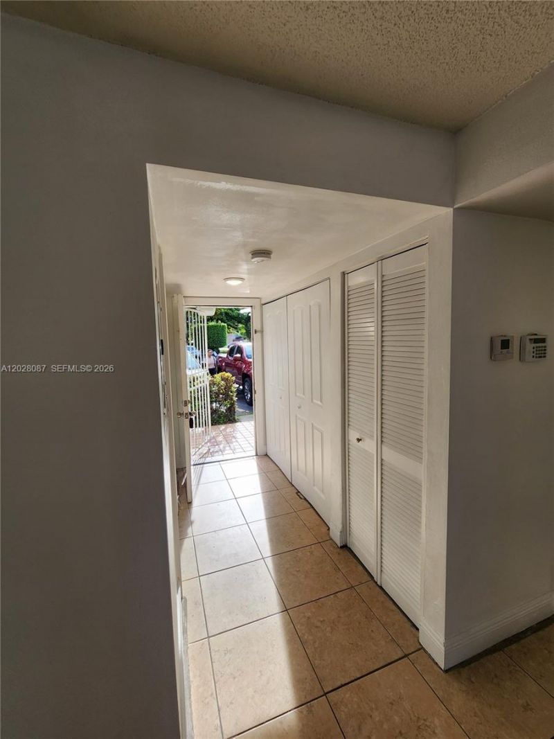 461 NW 107 Ave, Unit 102, Miami, FL 33172 Photo
