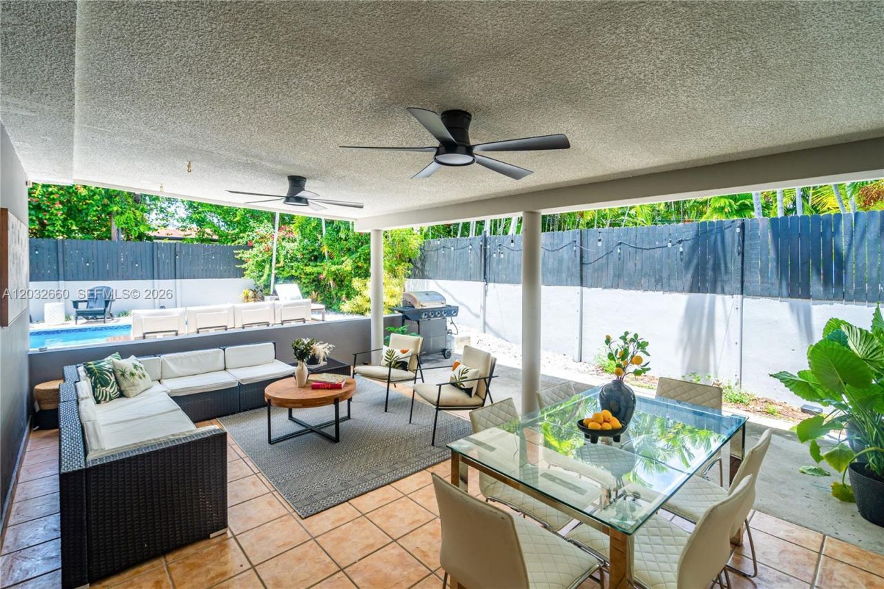 520 SW 22 Rd , Miami, FL 33129 Photo