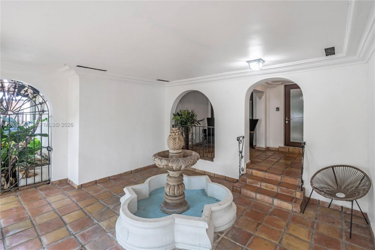 520 SW 22 Rd , Miami, FL 33129 Photo