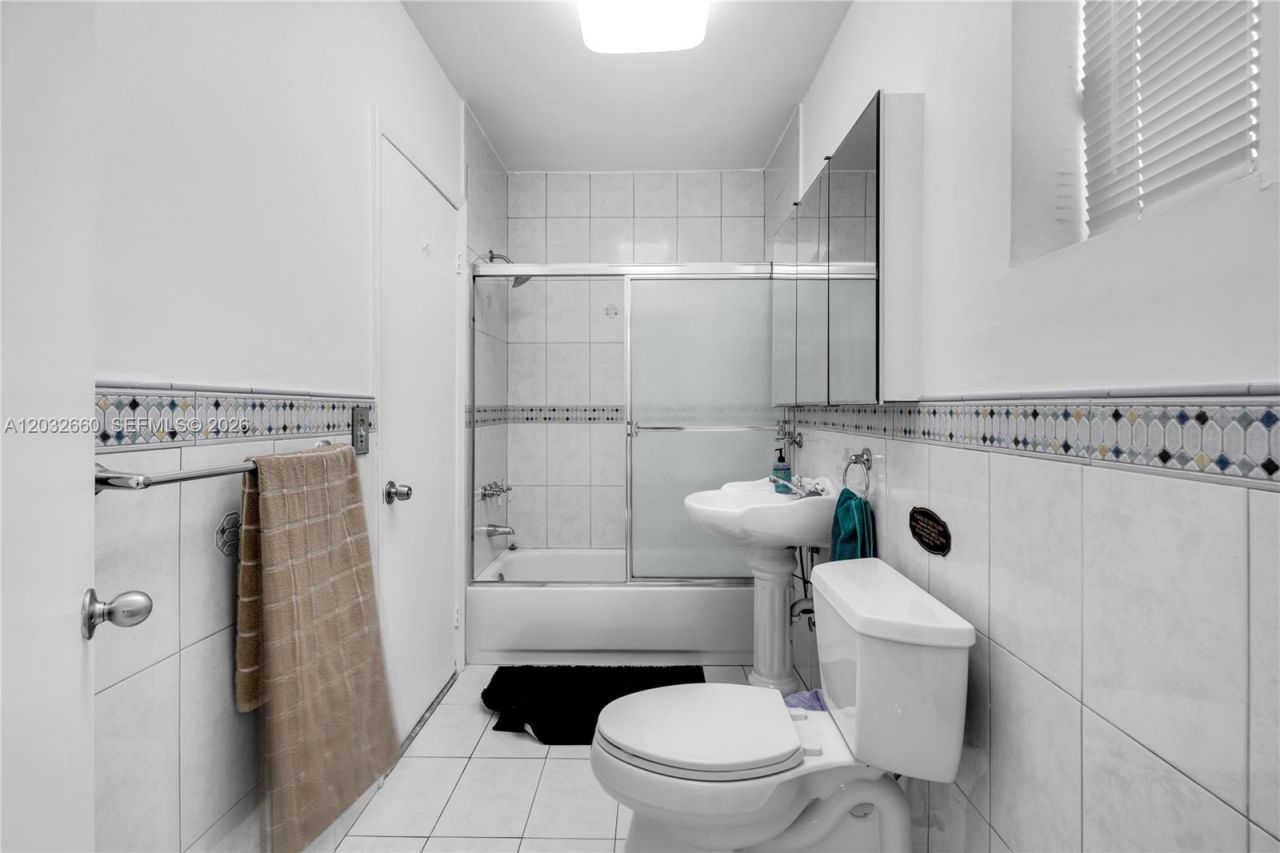 520 SW 22 Rd , Miami, FL 33129 Photo