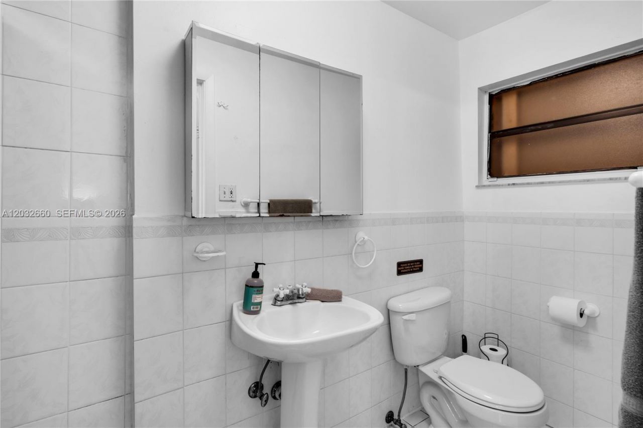 520 SW 22 Rd , Miami, FL 33129 Photo