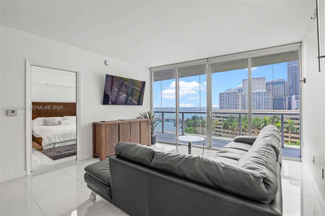 495 Brickell Ave , Unit 905, Miami, FL 33131 Photo