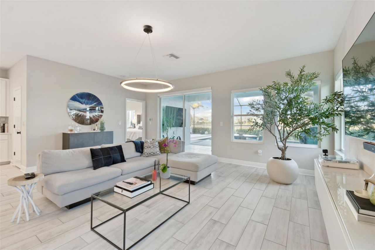5424 Silver Sun Drive , Apollo Beach, FL 33572 Photo