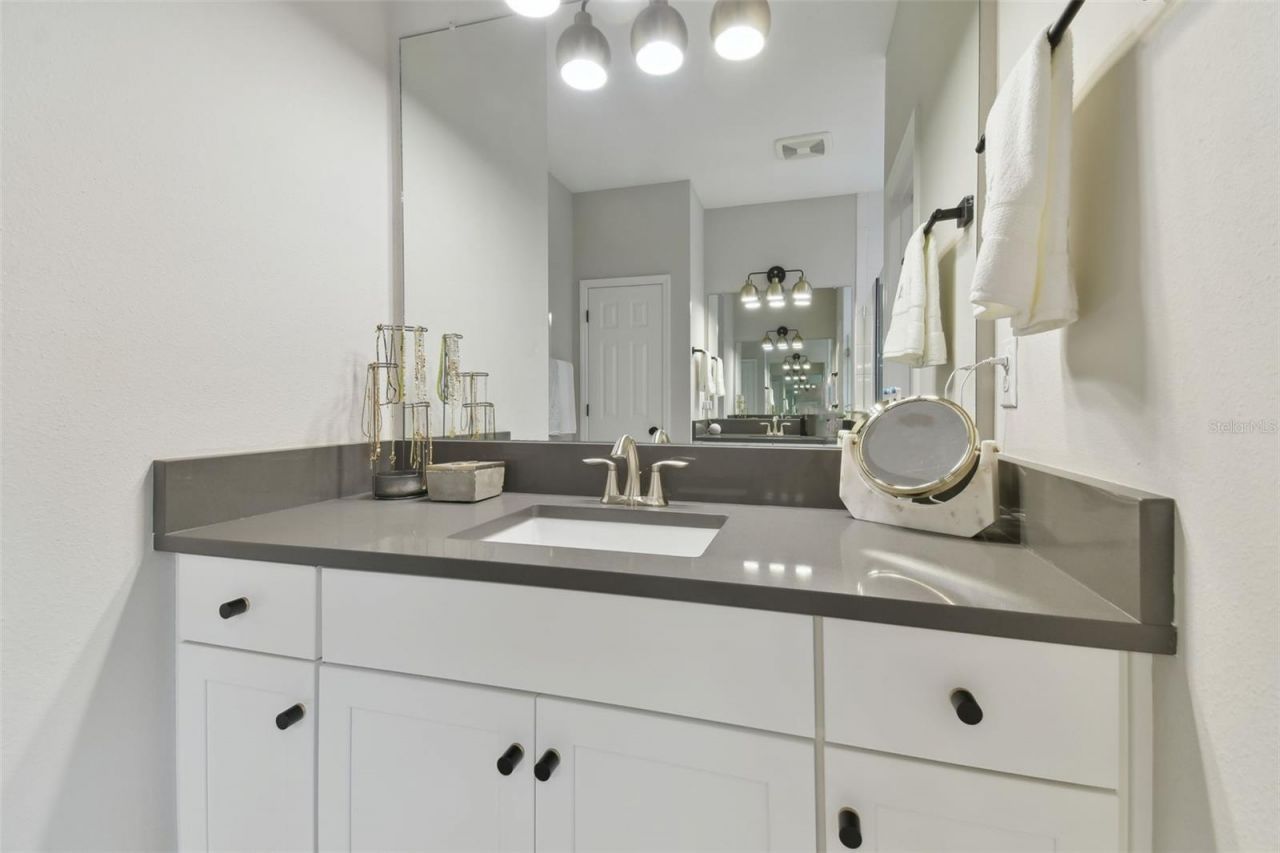 5424 Silver Sun Drive , Apollo Beach, FL 33572 Photo