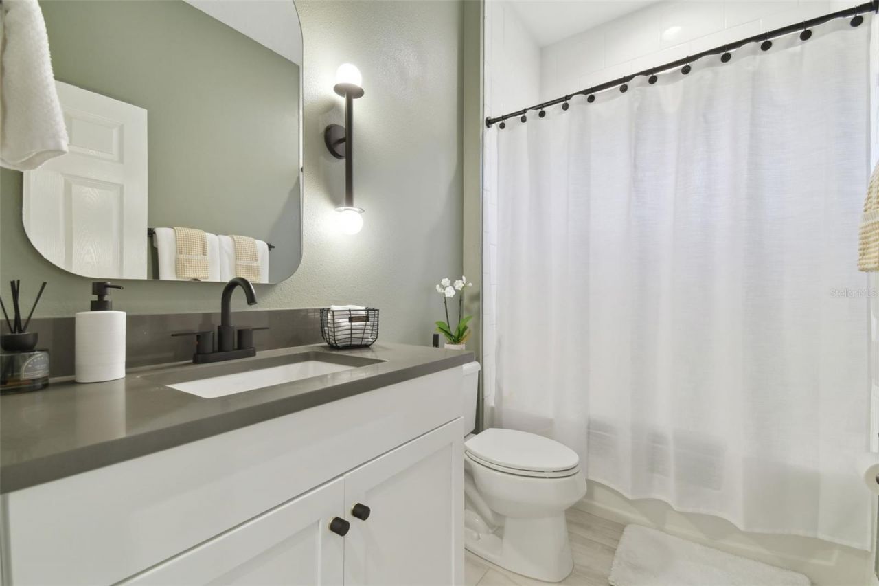 5424 Silver Sun Drive , Apollo Beach, FL 33572 Photo