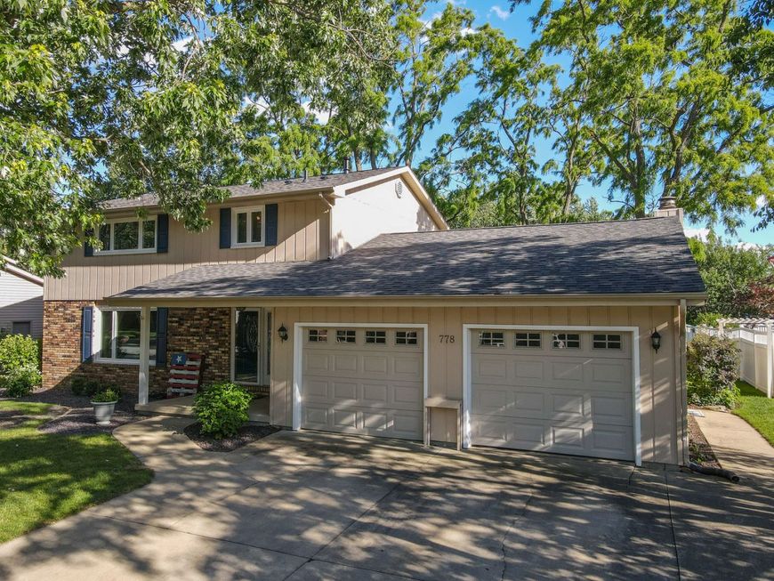 Main Photo