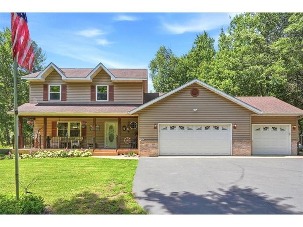 733 220th Street, Osceola, WI 54020
