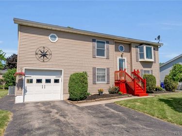215 Summit Avenue, Buffalo, NY 14224