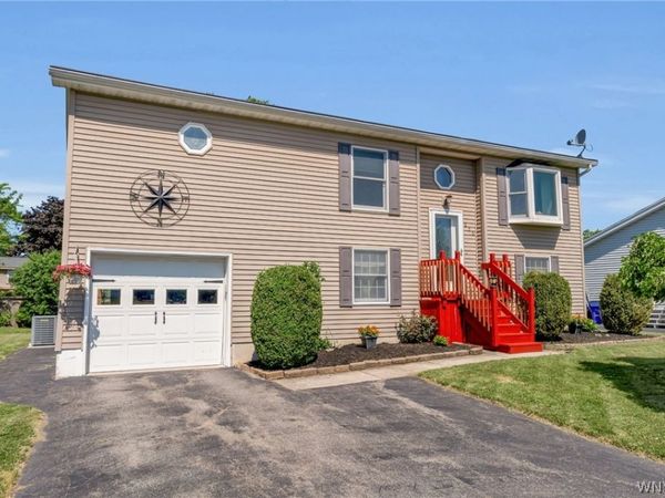 215 Summit Avenue , Buffalo, NY 14224