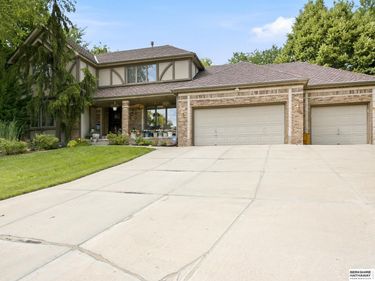 1017 N 129th Circle, Omaha, NE 68154