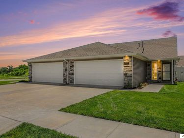 9015 Buckshot Road, Lincoln, NE 68507