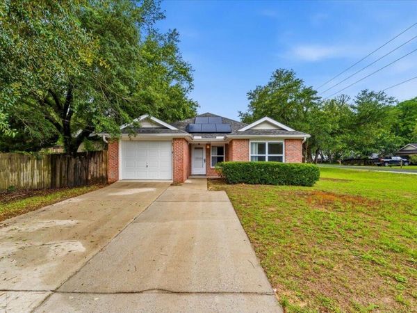 1740 Thomas Street, Niceville, FL 32578