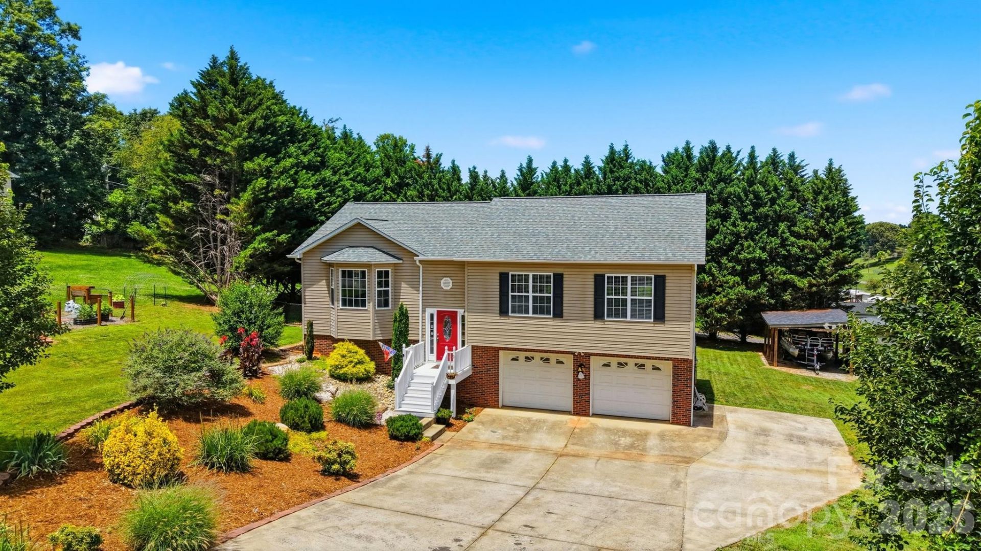 1258 Birch Drive, Morganton, NC 28655 Main Photo