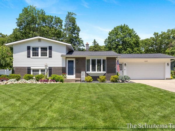 4027 Marion Street, Hudsonville, MI 49426