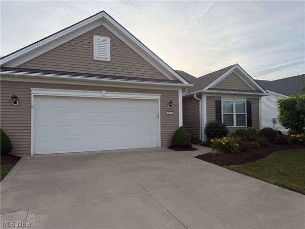 484 Water Pointe Lane , Brunswick, OH 44212