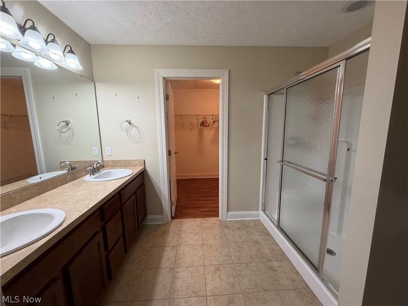 484 Water Pointe Lane, Brunswick, OH 44212 Photo 14