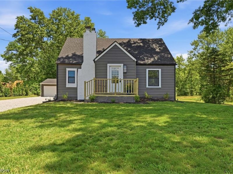 951 Bey Road, Akron, OH 44312 Photo 2