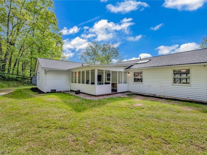 130 Graybark Lane, Amherst, OH 44001 Photo 29