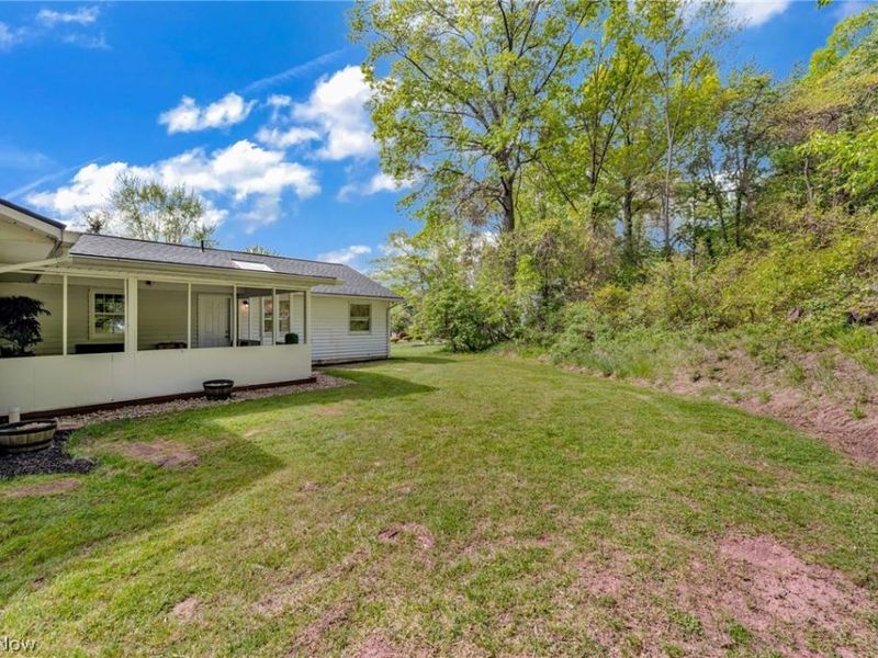 130 Graybark Lane, Amherst, OH 44001 Photo 30
