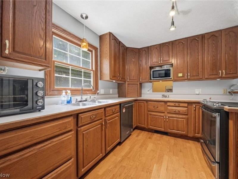 1808 Mini Ranch Trail, Geneva, OH 44041 Photo 13