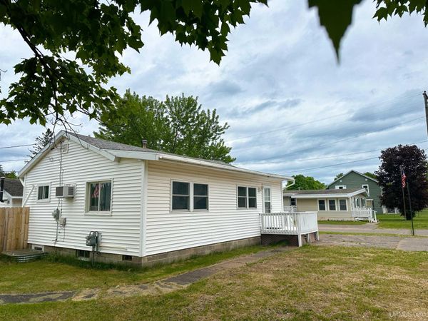 238 N Elm Street, Forsyth Twp, MI 49841