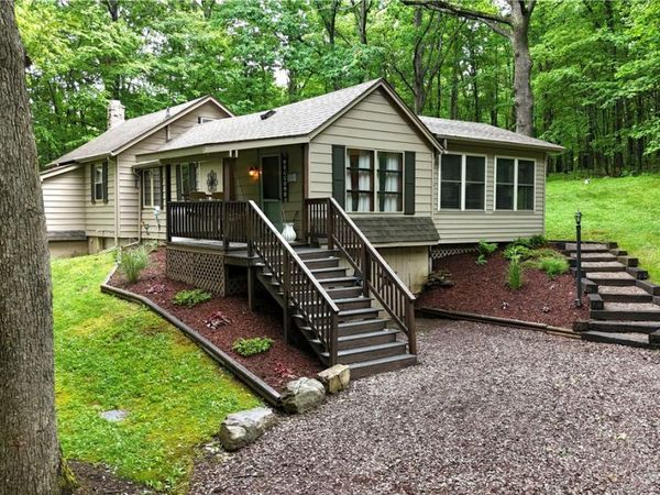 60 Nelson Rd, Ohiopyle, PA 15470