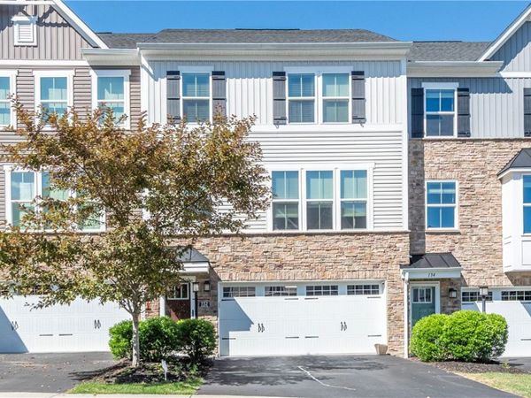 132 Curtis Court ROSS TWP, Pittsburgh, PA 15237