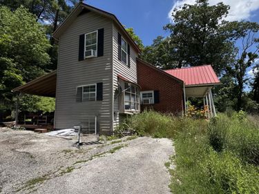 44 Smith Branch Road, Grayson, KY 41143