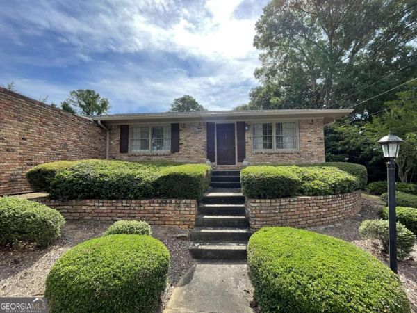 3301 Stonecrest Court, Atlanta, GA 30341
