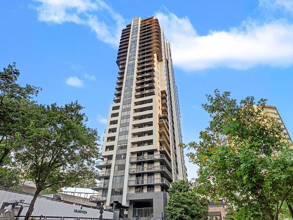 3481 Lakeside Drive NE, Unit 2107, Atlanta, GA 30326