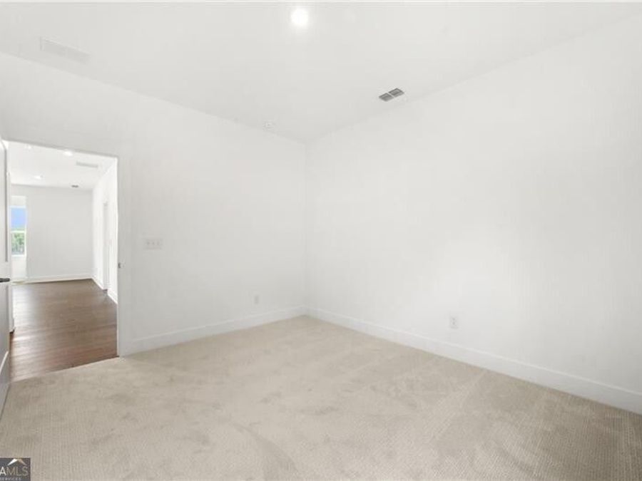 Property Image 58