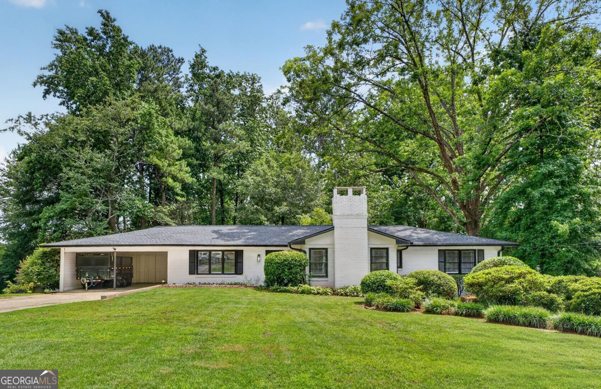 625 Patrick Place, Sandy Springs, GA 30328 Main Photo