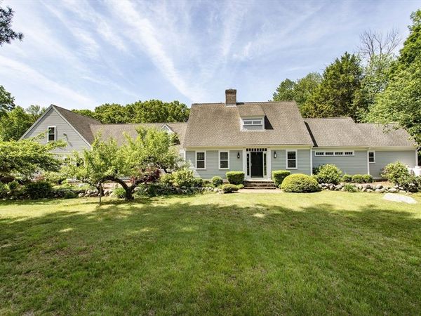 26 Stetson Shrine Ln, Norwell, MA 02061