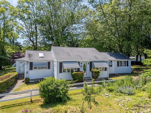 21 South Ave, Taunton, MA 02780