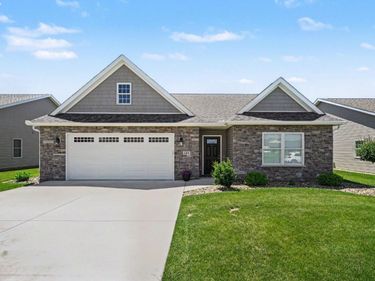 137 Centennial Drive, Bellevue, OH 44811
