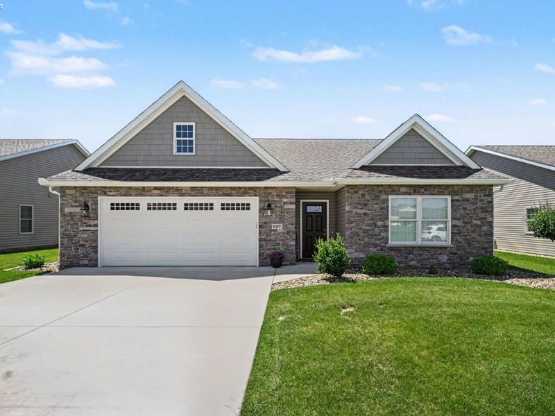 137 Centennial Drive, Bellevue, OH 44811 Photo 1