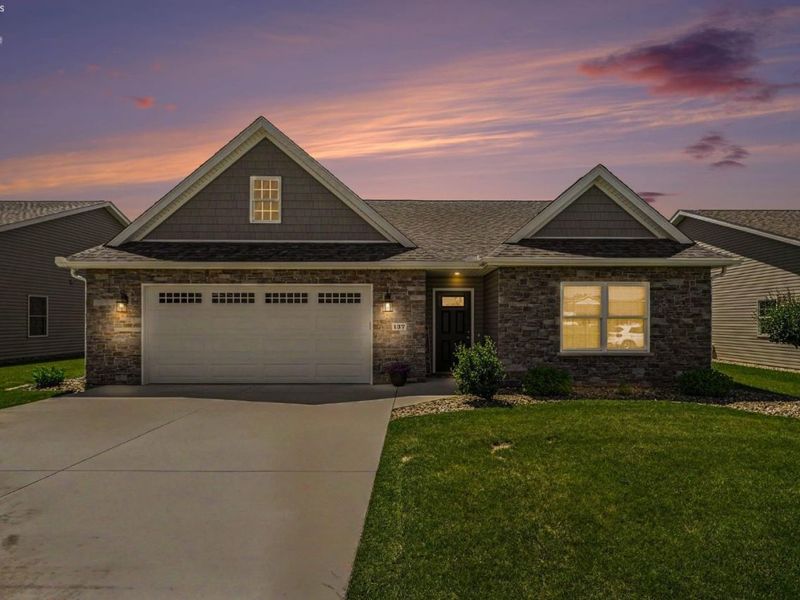 137 Centennial Drive, Bellevue, OH 44811 Photo 2
