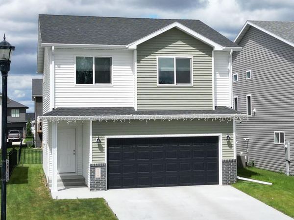 6058 Martin Lane W, West Fargo, ND 58078
