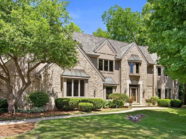 20750 Lincolnshire COURT, Brookfield, WI 53045