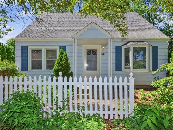 W165N8607 Dardis AVENUE, Menomonee Falls, WI 53051
