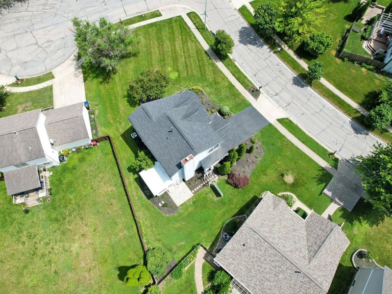 3320 Lindstrom Drive , Columbus, OH 43228 Photo 10