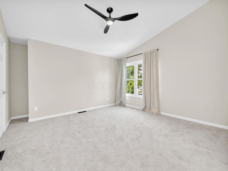 3320 Lindstrom Drive, Columbus, OH 43228 Photo 40