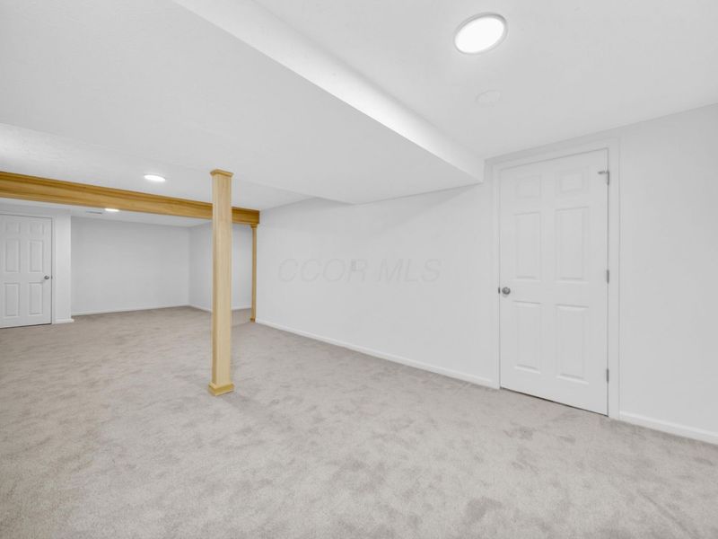 3320 Lindstrom Drive, Columbus, OH 43228 Photo 54
